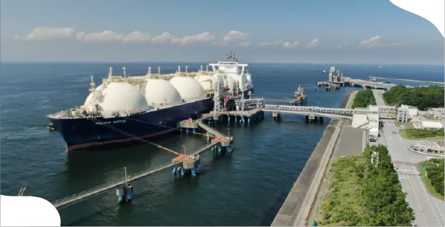 India’s Top LNG Importer Petronet Seeks ₹12,000 Crore ($1.4B) Local Loan