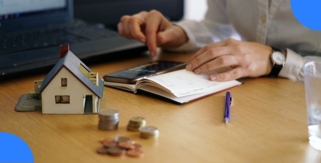 What is debt consolidation vs loan restructuring: which is better? 